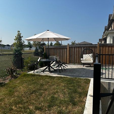 Luxury Basement Apartment In Oakville Exterior photo